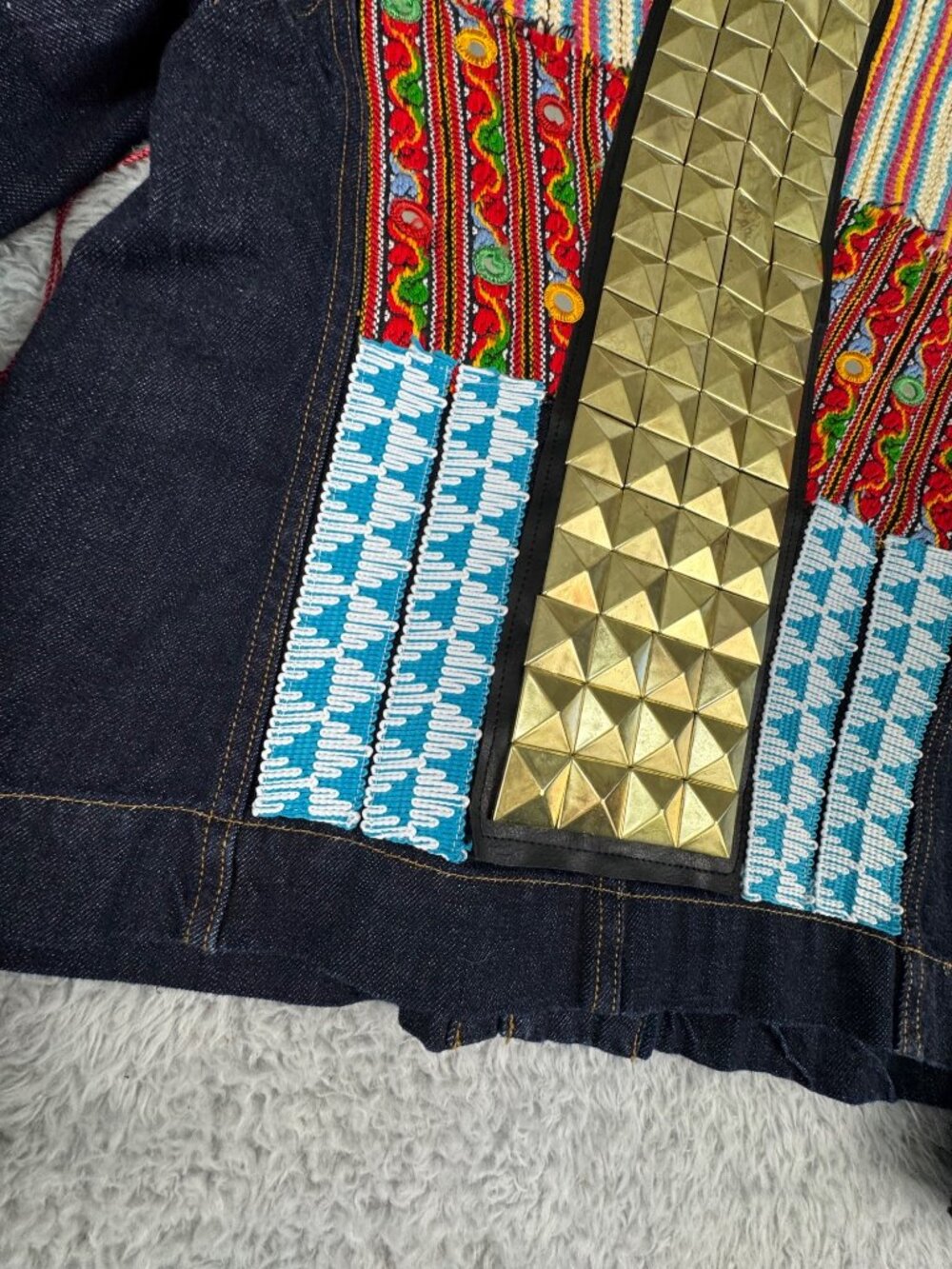 True Religion Camden Blue Collar Denim Jacket Womens M Embellished Design Retro - Picture 15 of 16